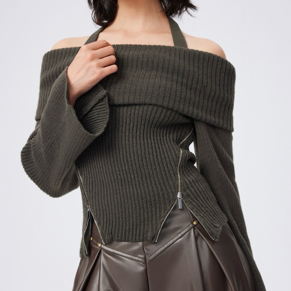 Cider Off-Shoulder Charcoal Grey Sweater Size XS